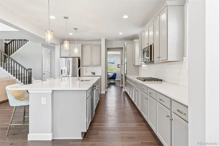 Denver Real Estate | View 7032 South Waterloo Way | room 10 | View 11
