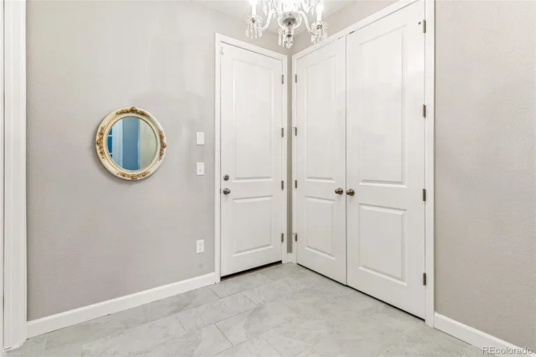 Denver Real Estate | View 7032 South Waterloo Way | room 21 | View 22
