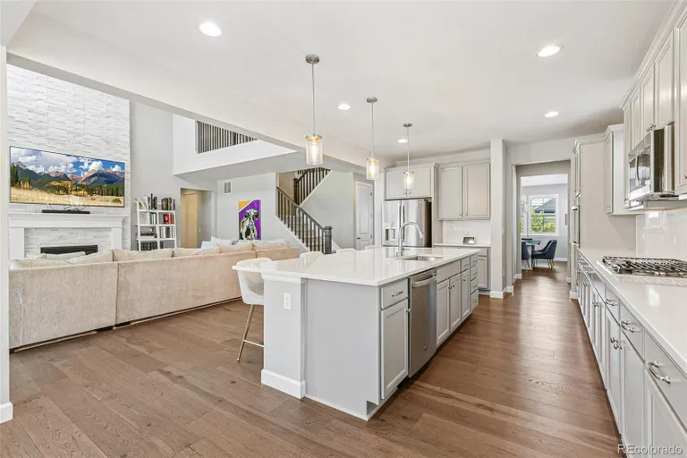 Denver Real Estate | View 7032 South Waterloo Way | room 11 | View 12