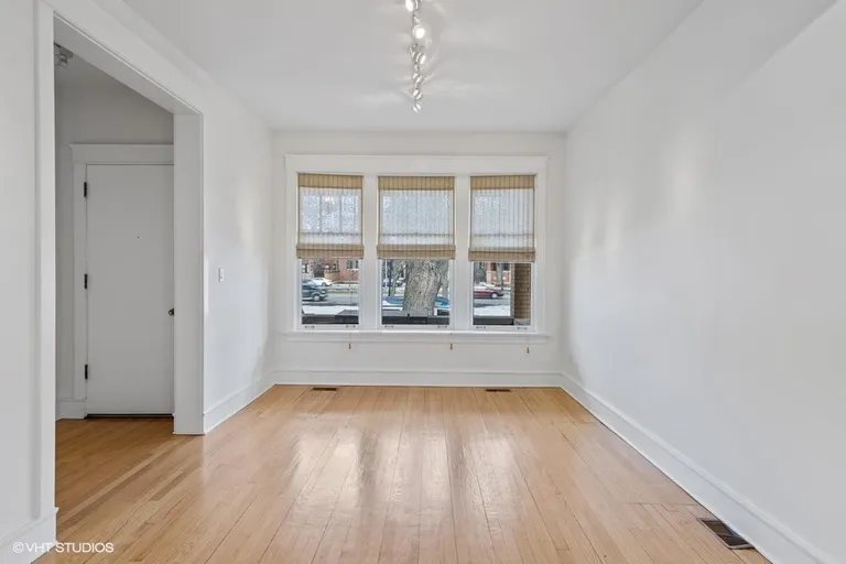 New York City Real Estate | View 2943 W Logan | room 3 | View 4