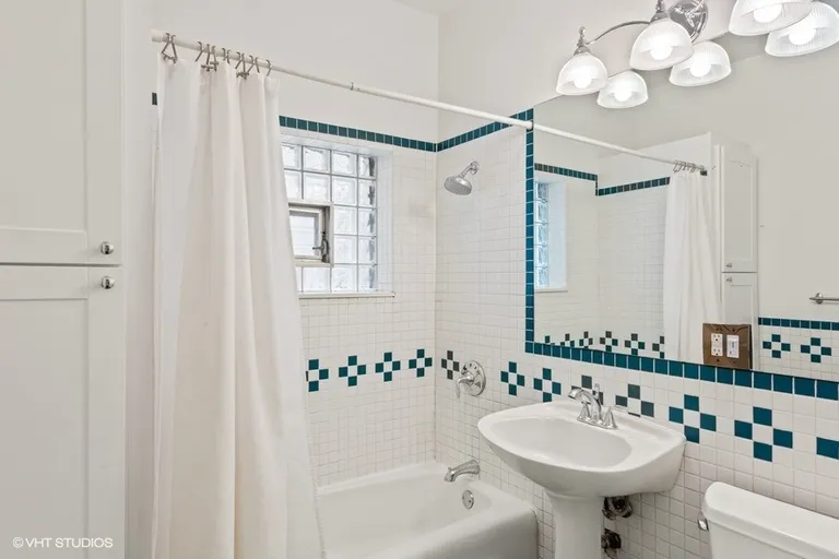 New York City Real Estate | View 2943 W Logan | room 28 | View 29