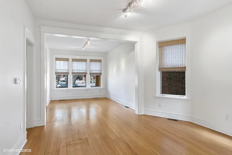 New York City Real Estate | View 2943 W Logan | room 8 | View 9
