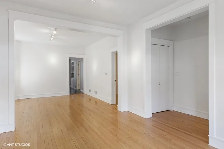 New York City Real Estate | View 2943 W Logan | room 7 | View 8