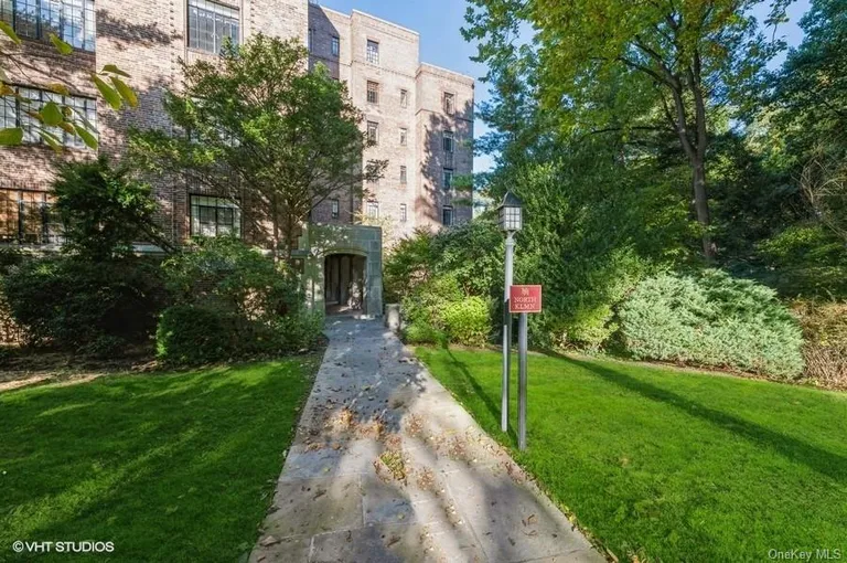 New York City Real Estate | View 100 Ardsley Avenue W Unit# 4N | room 3 | View 4