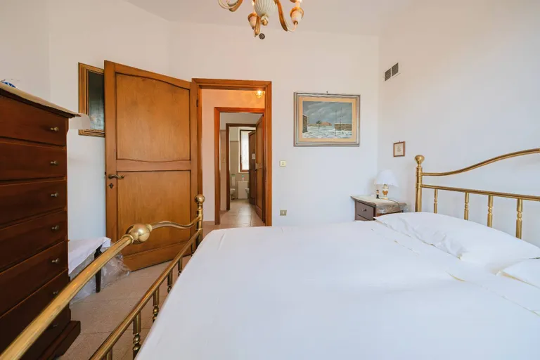 New York City Real Estate | View Villa Carla - VI001339 | room 14 | View 15