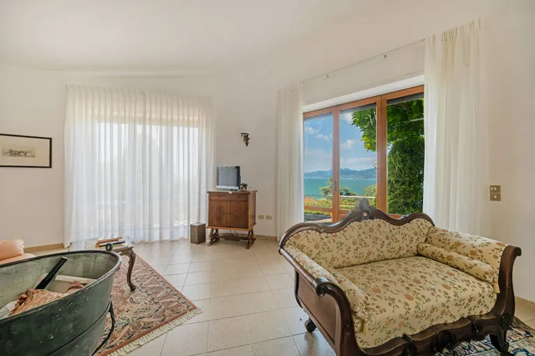 New York City Real Estate | View Villa Carla - VI001339 | room 4 | View 5