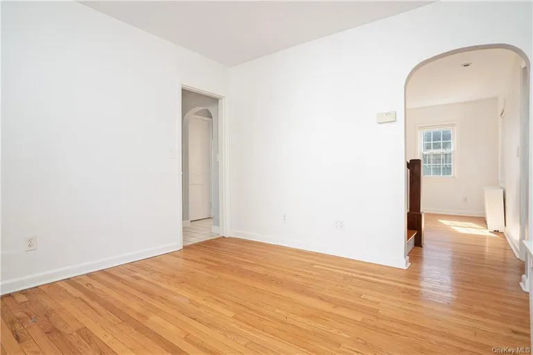 New York City Real Estate | View 258 Gilbert Avenue | room 9 | View 10