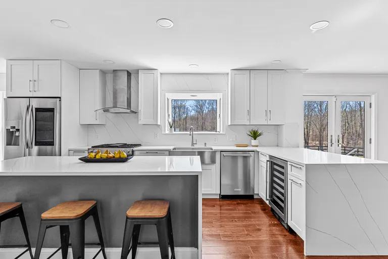 New York City Real Estate | View 817 Stanford Road | room 8 | View 9