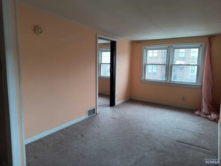 New York City Real Estate | View 392 Jersey Avenue | room 20 | View 21