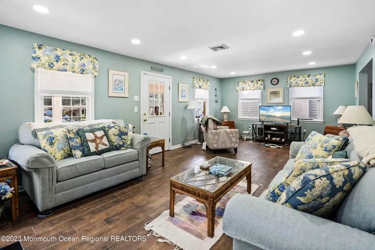 Rockland/Orange/NJ Real Estate | View 57 Ocean Avenue | room 8 | View 9