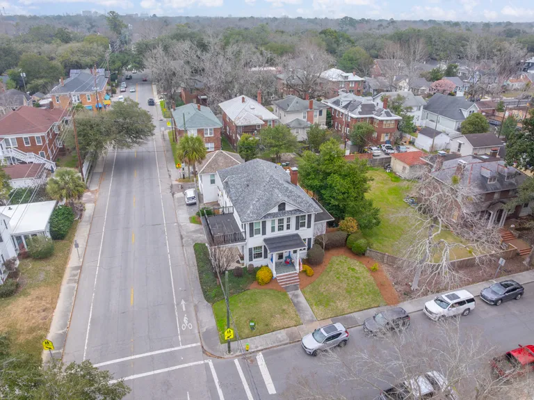 Savannah Real Estate | View 202 East 49th Street | room 39 | View 40