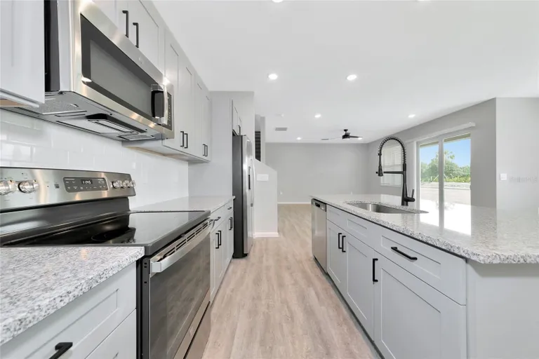 Sarasota/St. Petersburg Real Estate | View 12386 Cades Bay Circle | room 5 | View 6