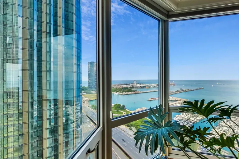 New York City Real Estate | View 195 N Harbor, 2302 | room 21 | View 22