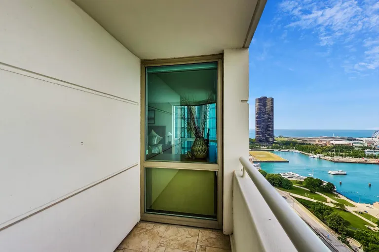 New York City Real Estate | View 195 N Harbor, 2302 | room 6 | View 7