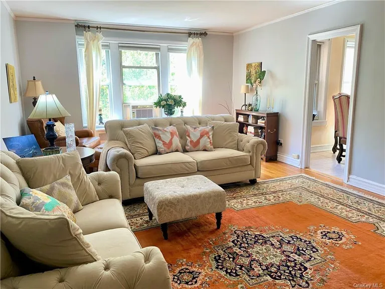 New York City Real Estate | View 280 Bronxville Road Unit# 5C | room 5 | View 6