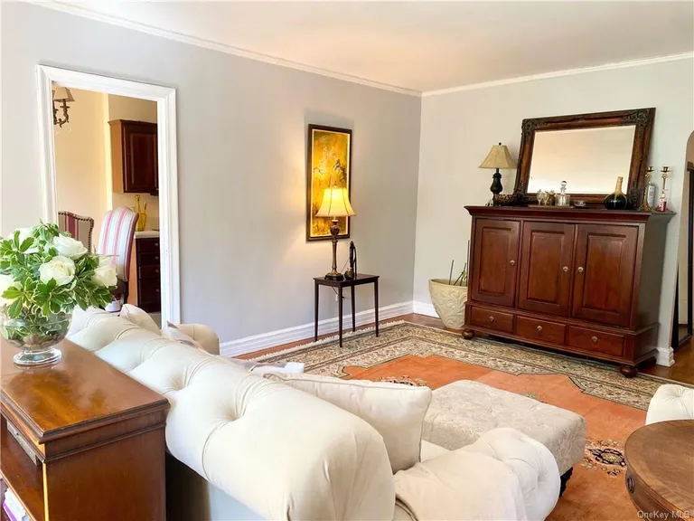New York City Real Estate | View 280 Bronxville Road Unit# 5C | room 7 | View 8