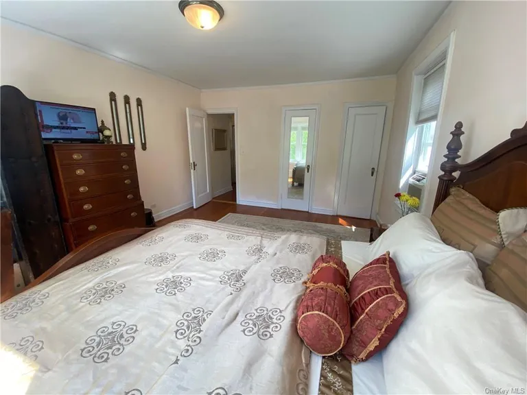 New York City Real Estate | View 280 Bronxville Road Unit# 5C | room 8 | View 9