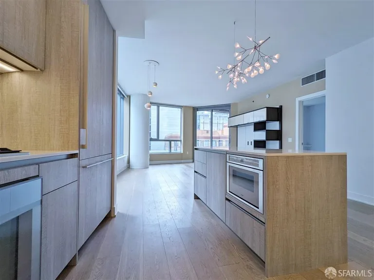 New York City Real Estate | View 333 Beale Street Unit# 7G | room 3 | View 4