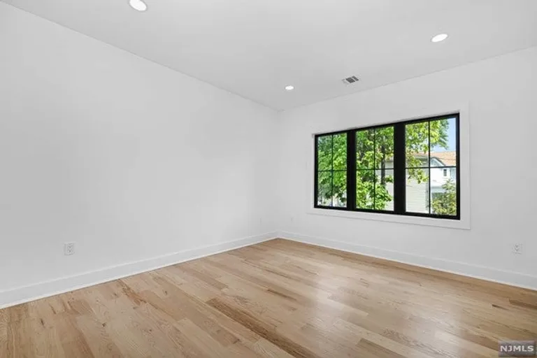 New York City Real Estate | View 826 Godwin Road | room 28 | View 29