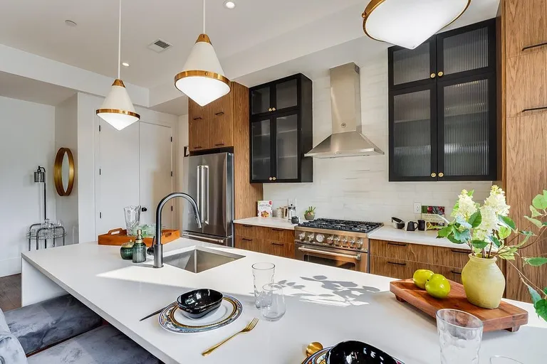 New York City Real Estate | View 339 Palisade Ave Unit# 2A | room 7 | View 8