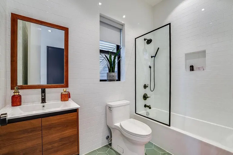New York City Real Estate | View 339 Palisade Ave Unit# 2A | room 14 | View 15