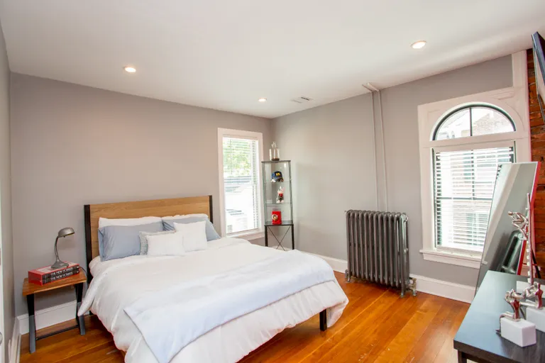 New York City Real Estate | View 194 N Union St | room 26 | View 27