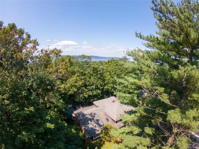 New York City Real Estate | View 29 Old Forge Lane | room 56 | View 57