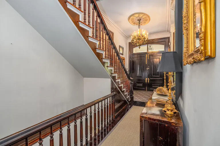 New York City Real Estate | View 233 Abercorn Street | room 3 | View 4