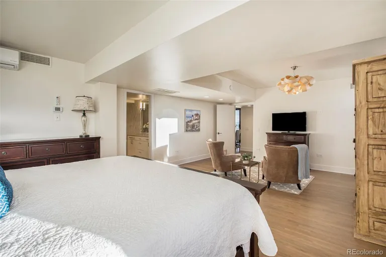 New York City Real Estate | View 1020 15th Street Unit# PH42A | room 16 | View 17