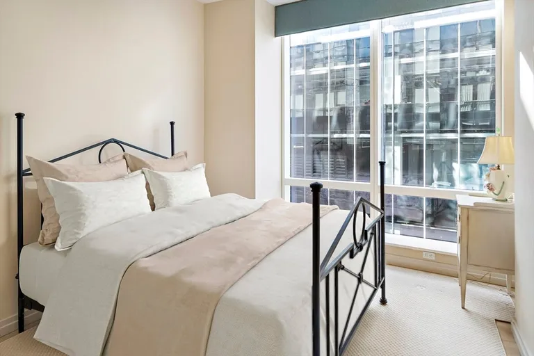 Boston, MA Real Estate | View 1 Franklin St #1003 | room 6 | View 7