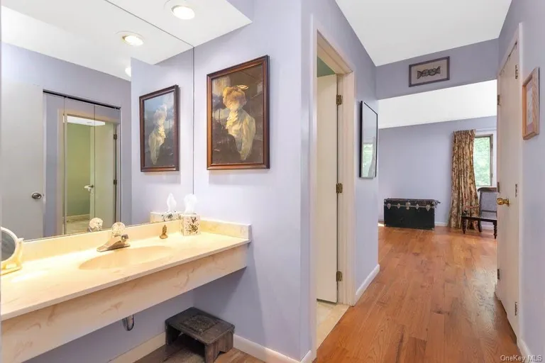 New York City Real Estate | View 13 Spring Pond Drive | room 20 | View 21
