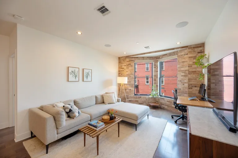 New York City Real Estate | View 227 4th St Unit# 202 | room 7 | View 8