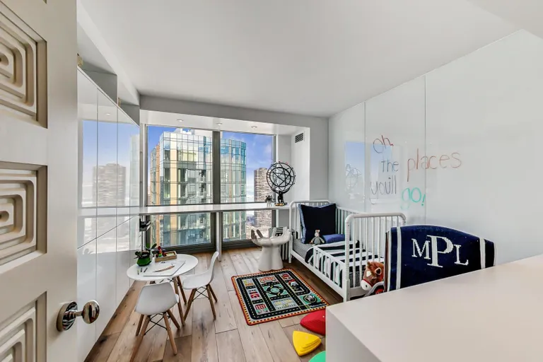 New York City Real Estate | View 195 N Harbor, 5301 | room 18 | View 19