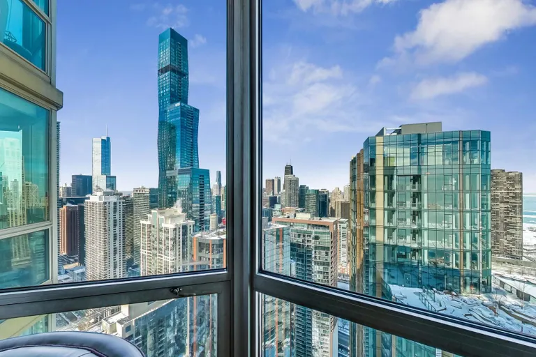 New York City Real Estate | View 195 N Harbor, 5301 | room 6 | View 7