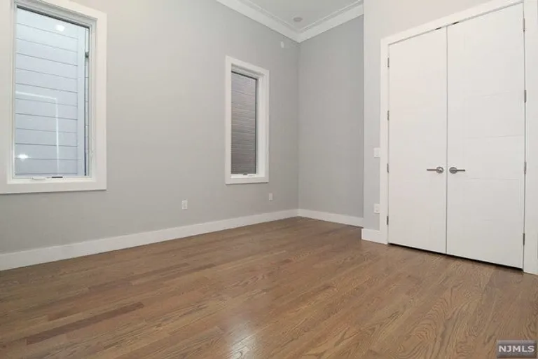 New York City Real Estate | View 156 Undercliff Avenue #D | room 27 | View 28