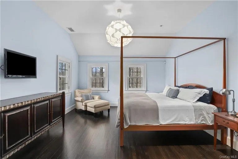 New York City Real Estate | View 184 Indian Hill Road | room 24 | View 25