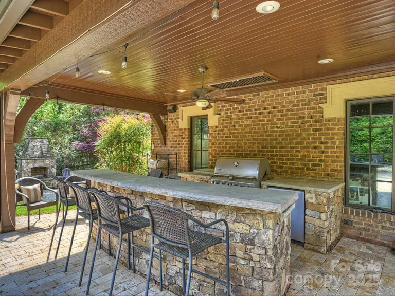 Charlotte Real Estate | View 4400 Sharon View Road | room 34 | View 35