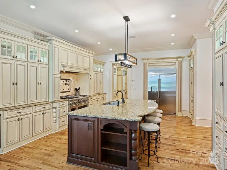 Charlotte Real Estate | View 4400 Sharon View Road | room 13 | View 14