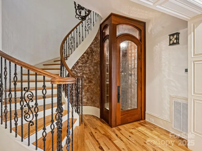 Charlotte Real Estate | View 4400 Sharon View Road | room 6 | View 7