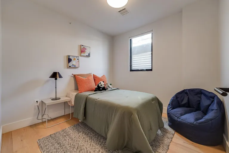 New York City Real Estate | View 20 Jewett Ave Unit# 2 | room 9 | View 10