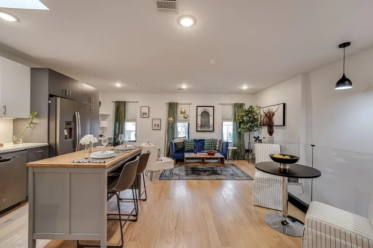 New York City Real Estate | View 20 Jewett Ave Unit# 2 | room 4 | View 5