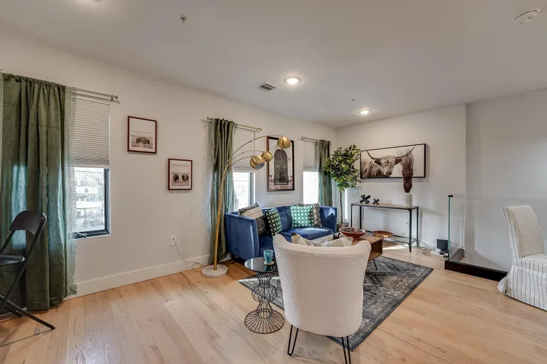 New York City Real Estate | View 20 Jewett Ave Unit# 2 | room 6 | View 7