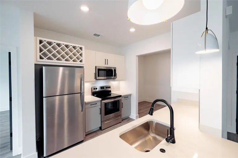 Sarasota/St. Petersburg Real Estate | View 1420 Lakefront Drive #3314 | room 7 | View 8