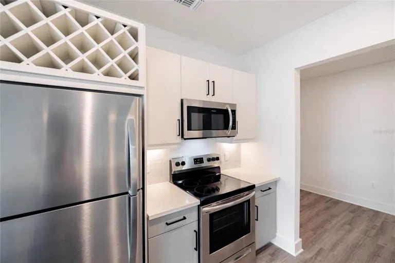 Sarasota/St. Petersburg Real Estate | View 1420 Lakefront Drive #3314 | room 4 | View 5