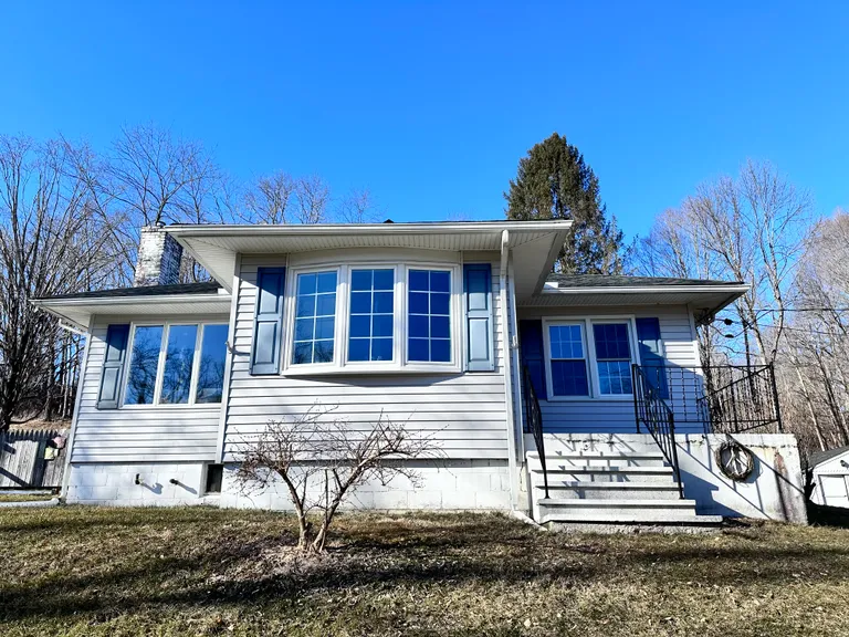 New York City Real Estate | View 429 Hunns Lake Road | 3 Beds, 2 Baths | View 1