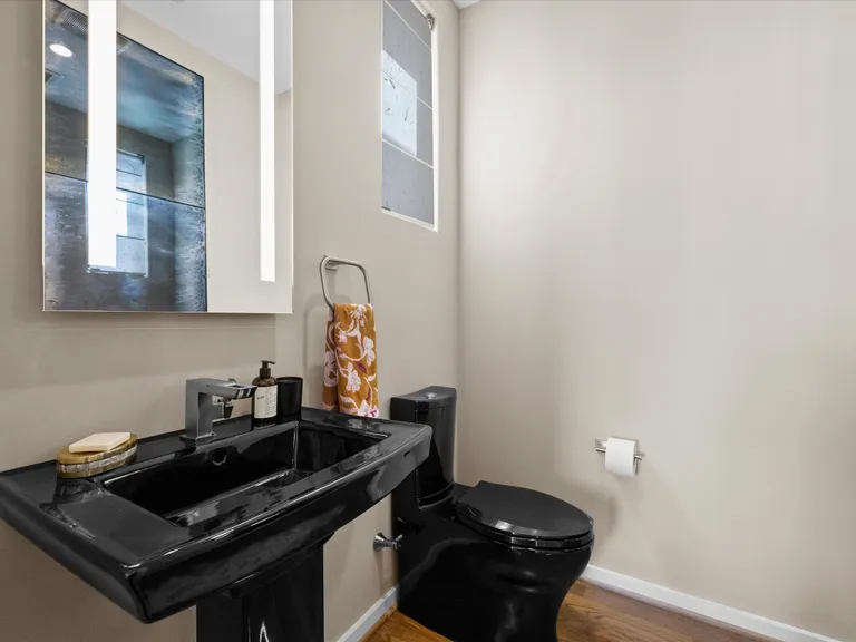 New York City Real Estate | View 1333 Queens Road #C5 | Powder Room | View 27