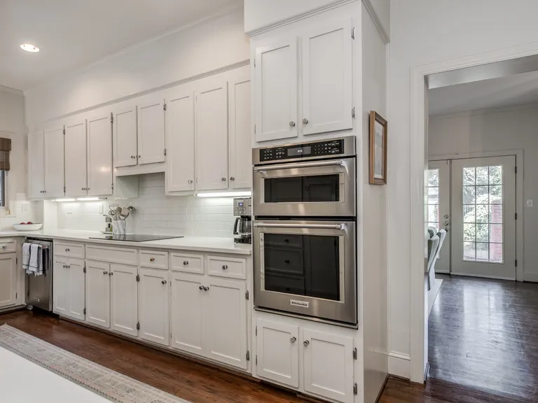 New York City Real Estate | View 2229 Beverly Drive | 2229 Beverly Dr Charlotte NC-print-011-022-Kitchen-2272x1704-300dpi | View 11