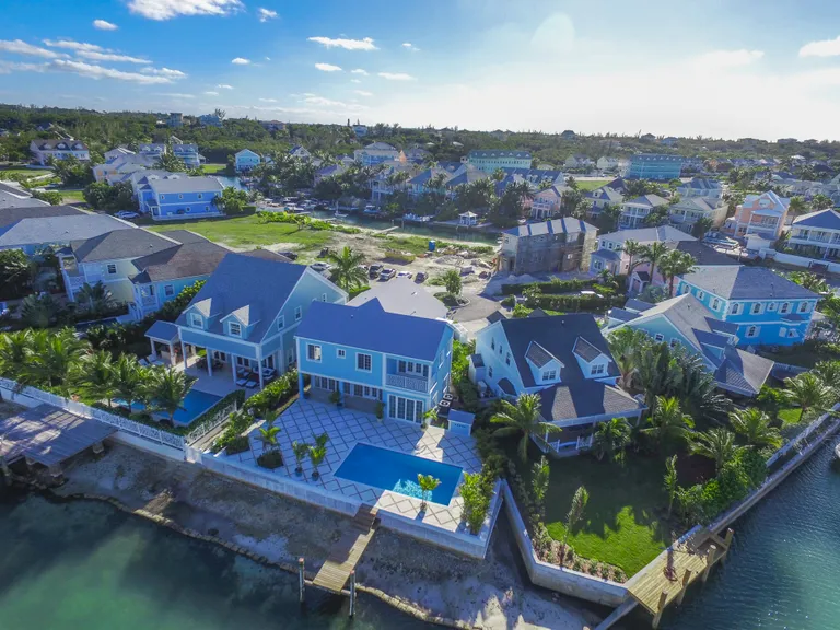 New York City Real Estate | View 17 Royal Palm Cay, Sandyport | Royal Palm Cay, Sandyport-49 | View 23