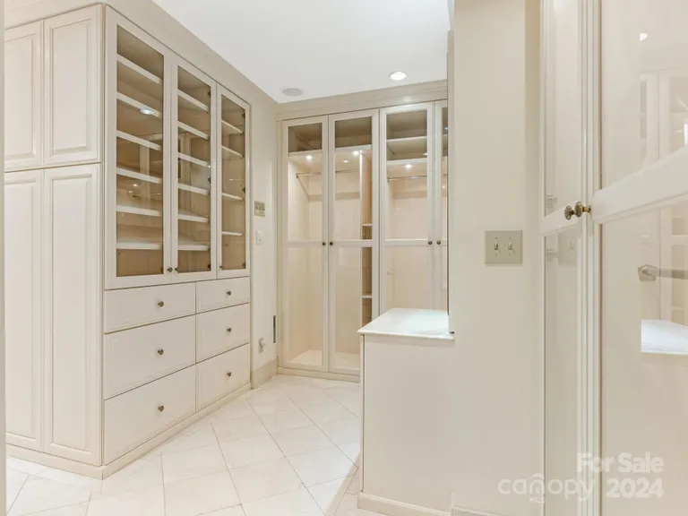 Charlotte Real Estate | View 3531 Sharon Road | room 29 | View 30