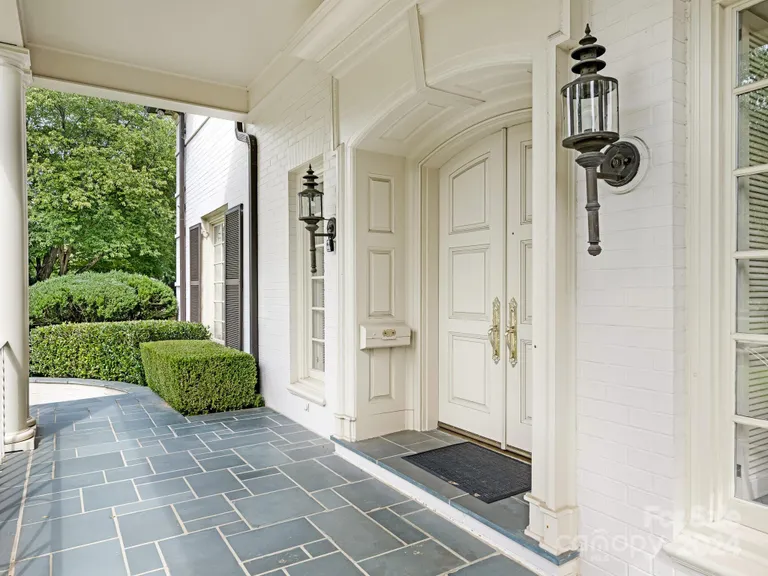 Charlotte Real Estate | View 3531 Sharon Road | room 13 | View 14